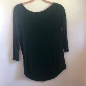 Green 3/4 sleeve top